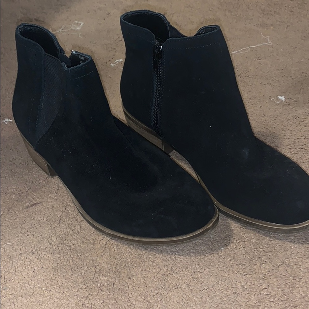 Black booties ** like new**